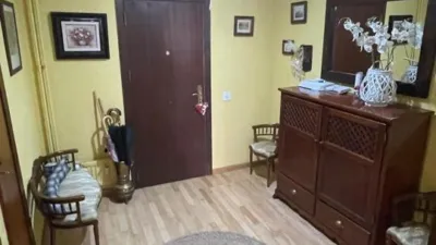 Habitación en alquiler en Calle del Monasterio de Carracedo, Zona Alta (Ponferrada) de 240 €<span>/mes</span>
