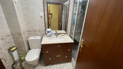 Habitación en alquiler en Calle del Monasterio de Carracedo, Zona Alta (Ponferrada) de 240 €<span>/mes</span>