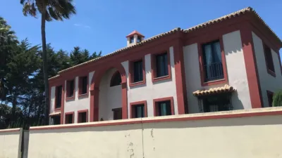 Chalet on Paseo del Parque photo 3