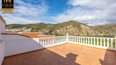 Chalet on Avenida los Torres photo 10