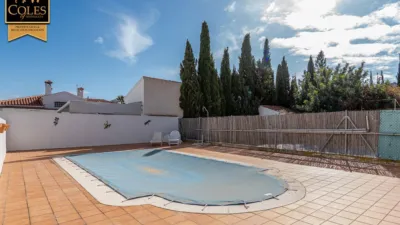Chalet on Avenida los Torres photo 2