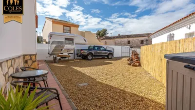 Chalet on Avenida los Torres photo 4