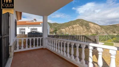 Chalet on Avenida los Torres photo 6