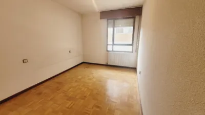 Piso en venta en Calle de Dionisio Ridruejo, 2, El Calaverón-Los Pajaritos (Soria Capital) de 173.000 €