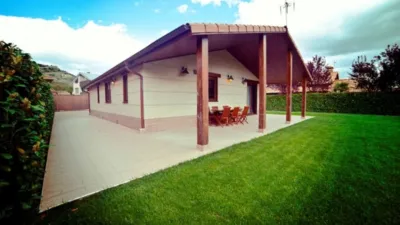 Chalet en venta en Calle de los Morales, 15, Golmayo de 375.000 €