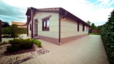 Chalet en venta en Calle de los Morales, 15, Golmayo de 375.000 €