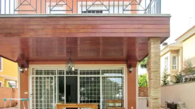 Chalet on Avenida del Fotógrafo Francisco Cano photo 13