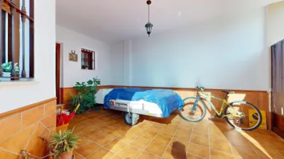 Semi-detached house on Calle de la Asociación de Mujeres Atenea, 16 photo 3