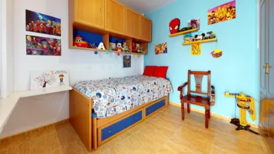 Semi-detached house on Calle de la Asociación de Mujeres Atenea, 16 photo 43