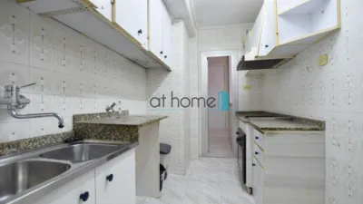 Piso en venta en Carrer Lorca, Nou Moles (Distrito L'Olivereta. València Capital) de 234.000 €
