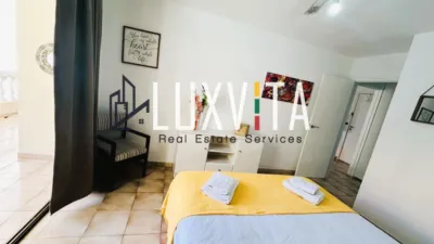 Apartamento en venta en Avenida de San Francisco, Los Cristianos (Arona) de 290.000 €