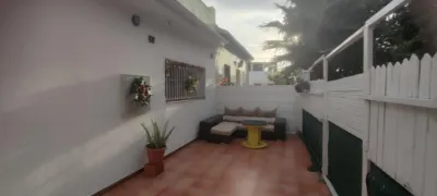 Casa en venta en Parque Victoria Eugenia, Martiricos-La Roca (Distrito La Rosaleda-La Roca. Málaga Capital) de 390.000 €