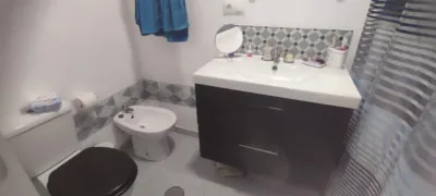 Casa en venta en Parque Victoria Eugenia, Martiricos-La Roca (Distrito La Rosaleda-La Roca. Málaga Capital) de 390.000 €