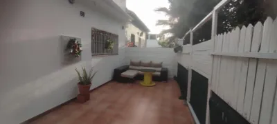 Casa en venta en Parque Victoria Eugenia, Martiricos-La Roca (Distrito La Rosaleda-La Roca. Málaga Capital) de 390.000 €
