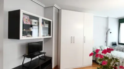 Piso en alquiler en Calle de Alfonso III 'El Magno', Centro (Oviedo) de 700 €<span>/mes</span>