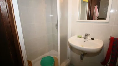 Chalet en venta en Calle Hornos, 18, Mombeltrán de 67.000 €