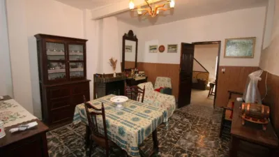Chalet en venta en Calle Hornos, 18, Mombeltrán de 67.000 €