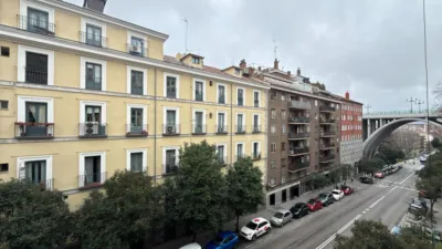 Apartamento en alquiler en Calle de la Villa - Imagen 8