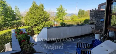 Casa adosada en venta en Calle de Atxabaso, Mungia de 750.000 €