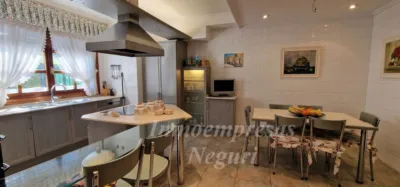 Casa adosada en venta en Calle de Atxabaso, Mungia de 750.000 €
