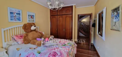 Casa adosada en venta en Calle de Atxabaso, Mungia de 750.000 €