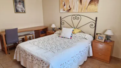 Chalet on Calle de la Jumilla photo 17