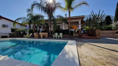 Chalet on Calle de la Jumilla photo 42