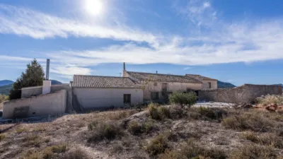 Rustic finca on Calle C Hoya de La Serna photo 41