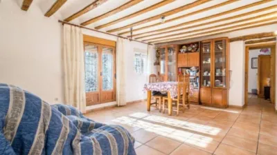 Rustic finca on Calle C Hoya de La Serna photo 9