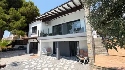 Chalet in Partida Enchinent photo 2