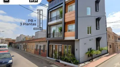 Semi-detached house on Carrer de Santa Pola photo 2