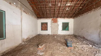 Semi-detached house on Carrer de Santa Pola photo 3