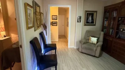 Apartment on Jaime Segarra Street photo 6