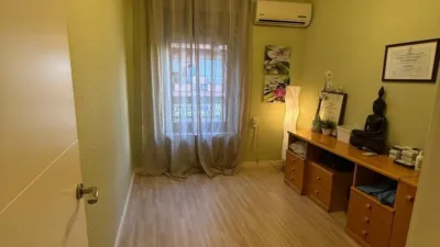 Apartment on Jaime Segarra Street photo 9