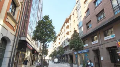 Piso en alquiler en Calle de Manuel Pedregal, 6, Centro (Oviedo) de 875 €<span>/mes</span>