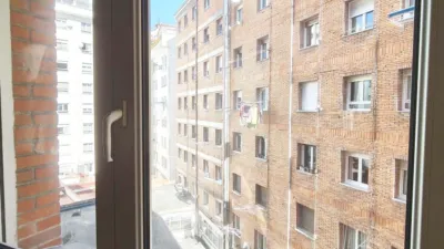 Piso en alquiler en Calle de Manuel Pedregal, 6, Centro (Oviedo) de 875 €<span>/mes</span>