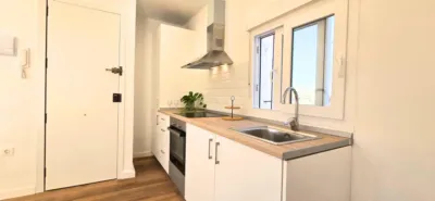 Apartment on Calle del Gramático Carlos Ros, 21 photo 9