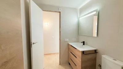 Apartment on Urbano Arregui Street photo 21