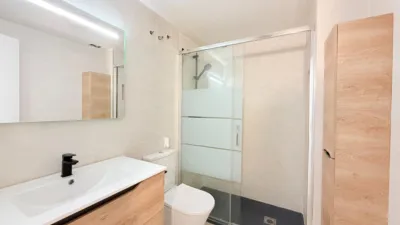 Apartment on Urbano Arregui Street photo 22