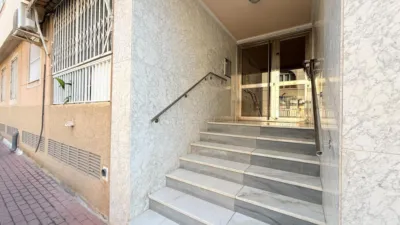 Apartment on Urbano Arregui Street photo 34