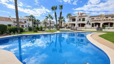Terraced house in Carrer de la Pau photo 21