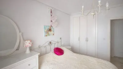 Terraced house in Carrer de la Pau photo 8