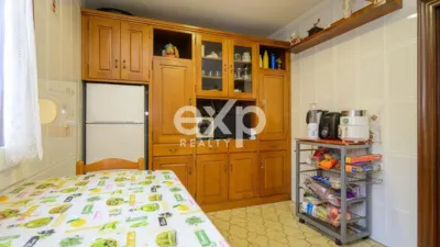 Chalet en venta en Calle de las Gardenias, 49 - Más