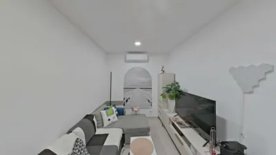 Apartment on Calle de la Puebla photo 3