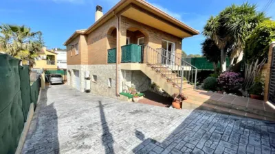 Chalet on Carrer dels Comtes de Barcelona photo 10