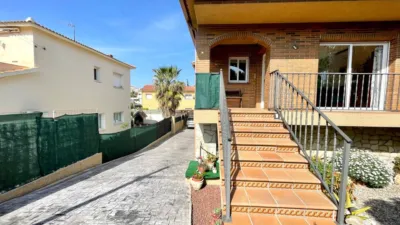 Chalet on Carrer dels Comtes de Barcelona photo 34