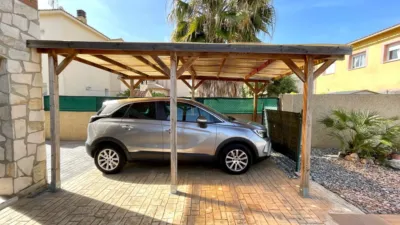 Chalet on Carrer dels Comtes de Barcelona photo 4
