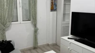 Apartment on Doctor Esquerdo Street photo 5