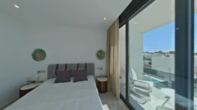 Chalet on Carrer Berna photo 10