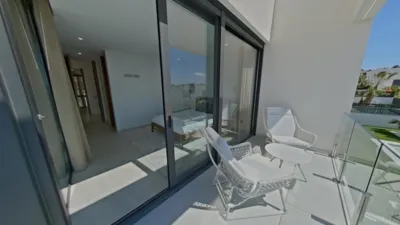 Chalet on Carrer Berna photo 20